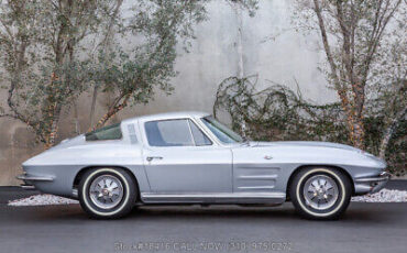 Chevrolet-Corvette-1964-Silver-Other-Color-0-4