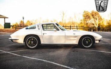 Chevrolet-Corvette-1964-White-Tan-1749-7