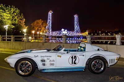 Chevrolet-Corvette-1964-White-Teal-35961-4