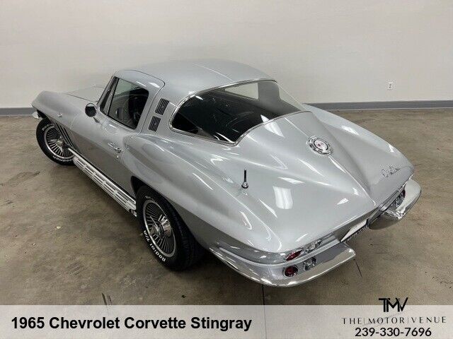 Chevrolet-Corvette-1965-Black-107837-6