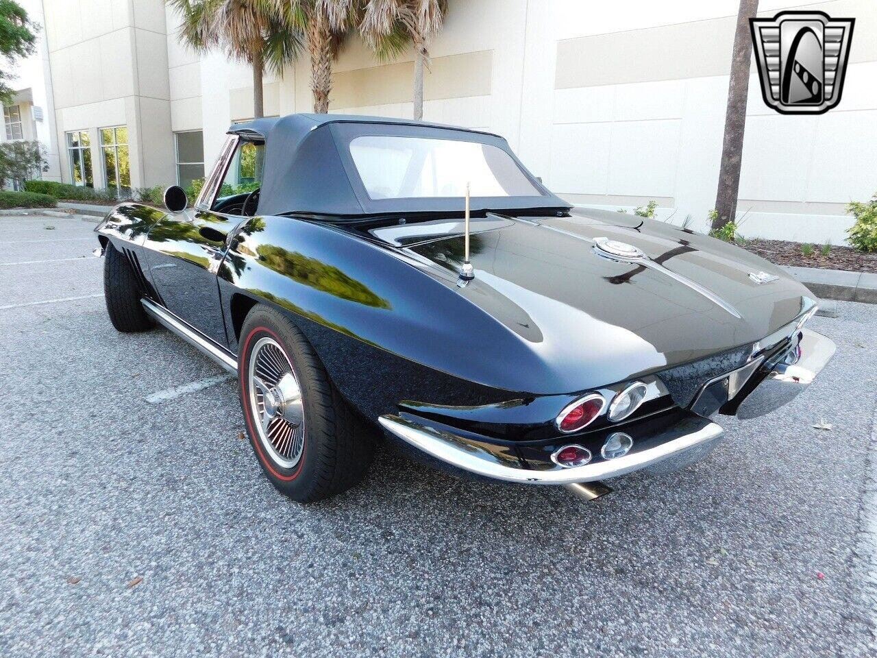 Chevrolet-Corvette-1965-Black-Black-100957-10