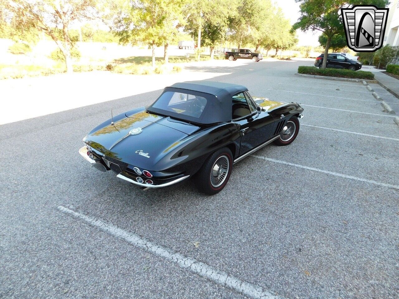 Chevrolet-Corvette-1965-Black-Black-100957-7