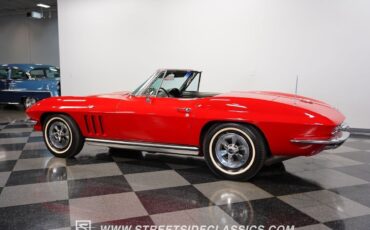 Chevrolet-Corvette-1965-Red-Black-77590-8