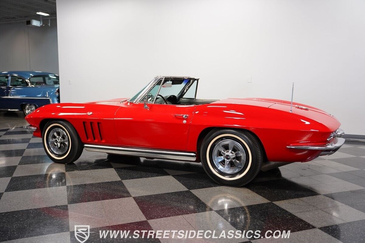 Chevrolet-Corvette-1965-Red-Black-77590-8