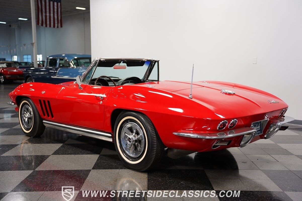 Chevrolet-Corvette-1965-Red-Black-77590-9