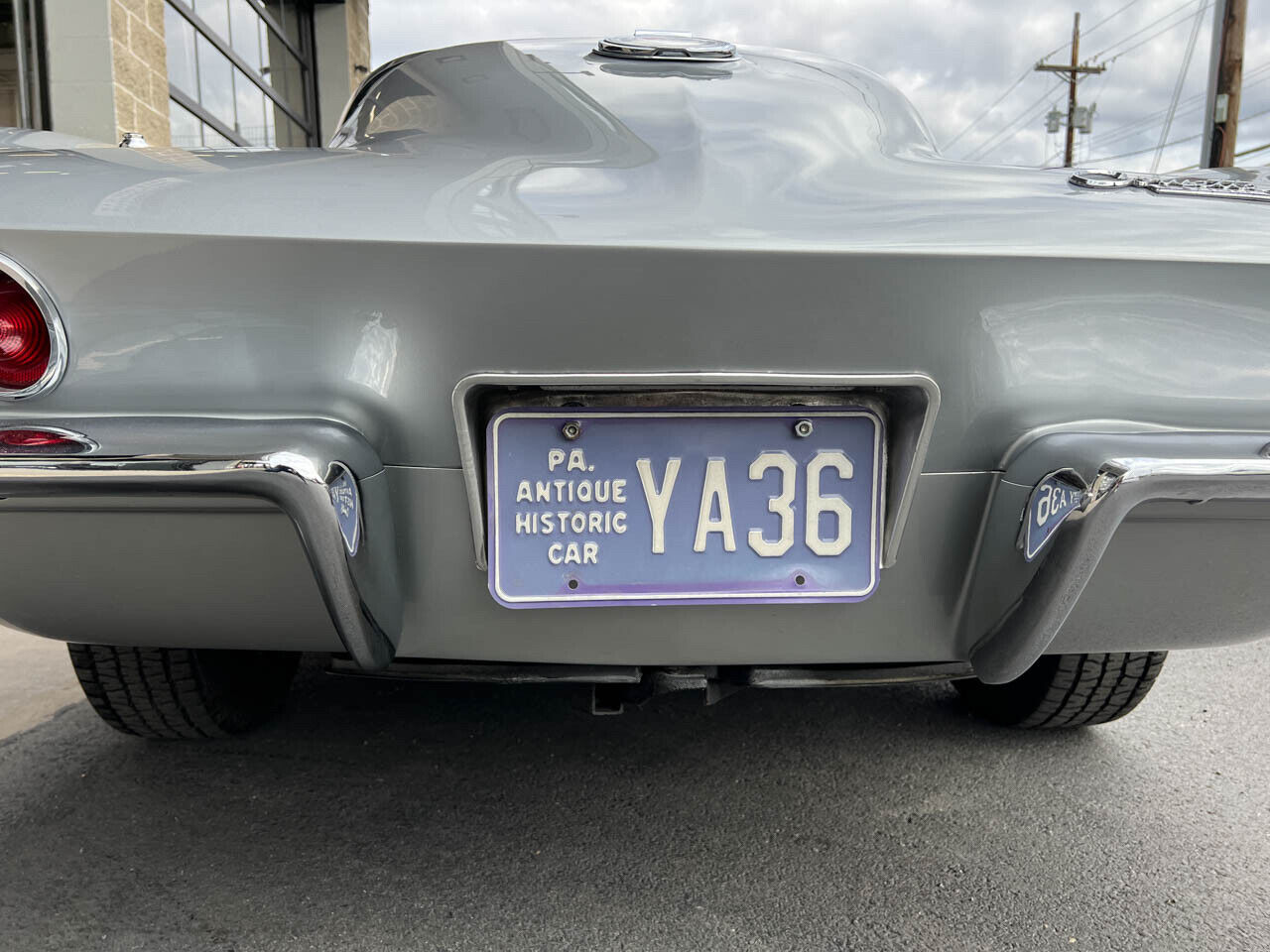 Chevrolet-Corvette-1965-Silver-Black-18516-11