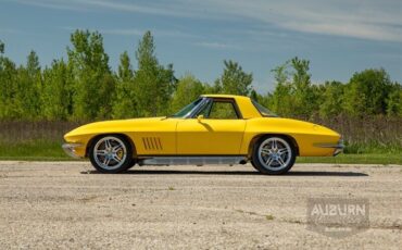 Chevrolet-Corvette-1965-Yellow-Black-7461-1