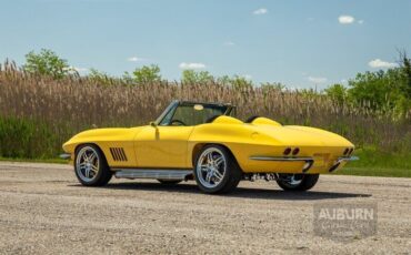 Chevrolet-Corvette-1965-Yellow-Black-7461-11