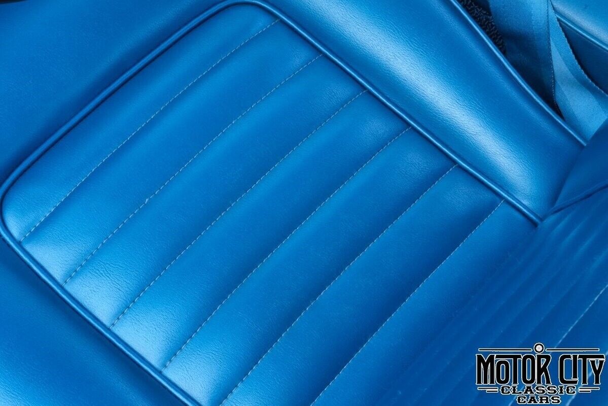 Chevrolet-Corvette-1966-Blue-Blue-0-20