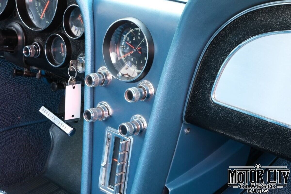 Chevrolet-Corvette-1966-Blue-Blue-0-23