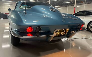 Chevrolet-Corvette-1966-blue-483-6