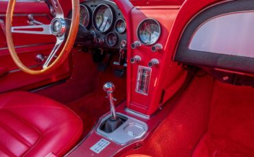 Chevrolet-Corvette-1966-red-21243-10