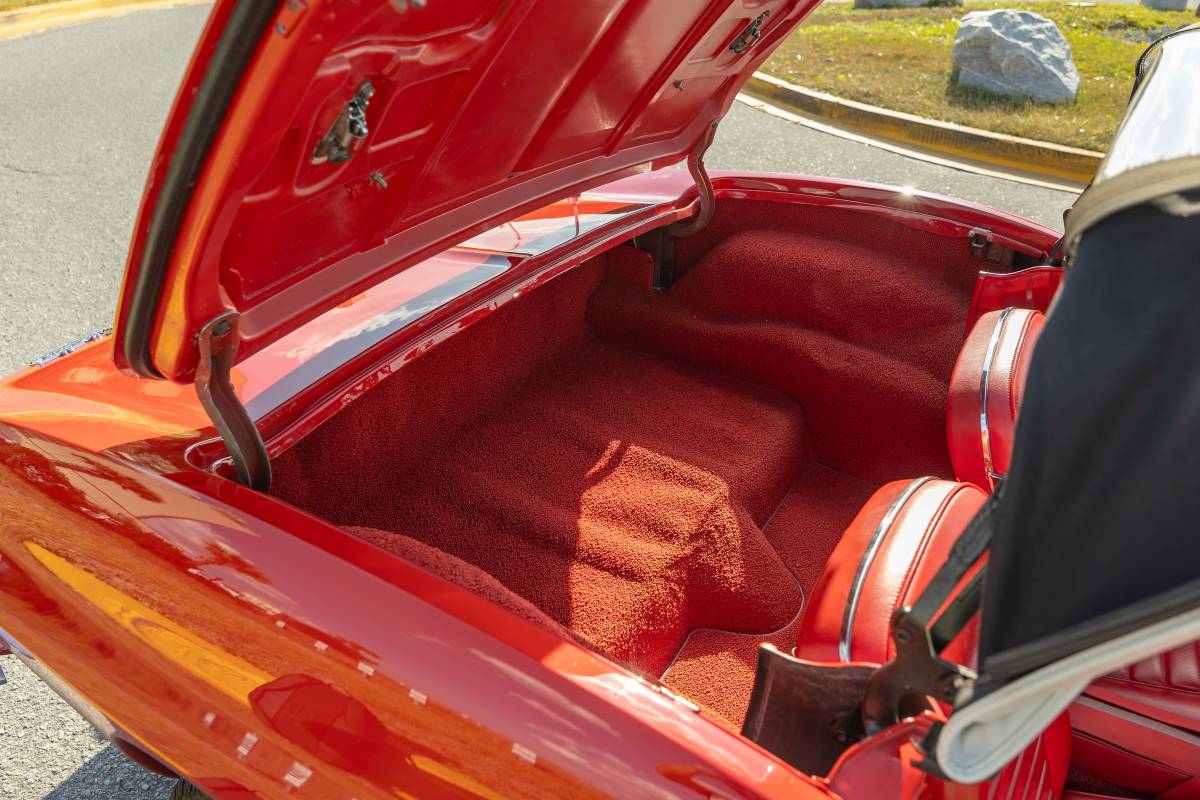 Chevrolet-Corvette-1966-red-21243-15