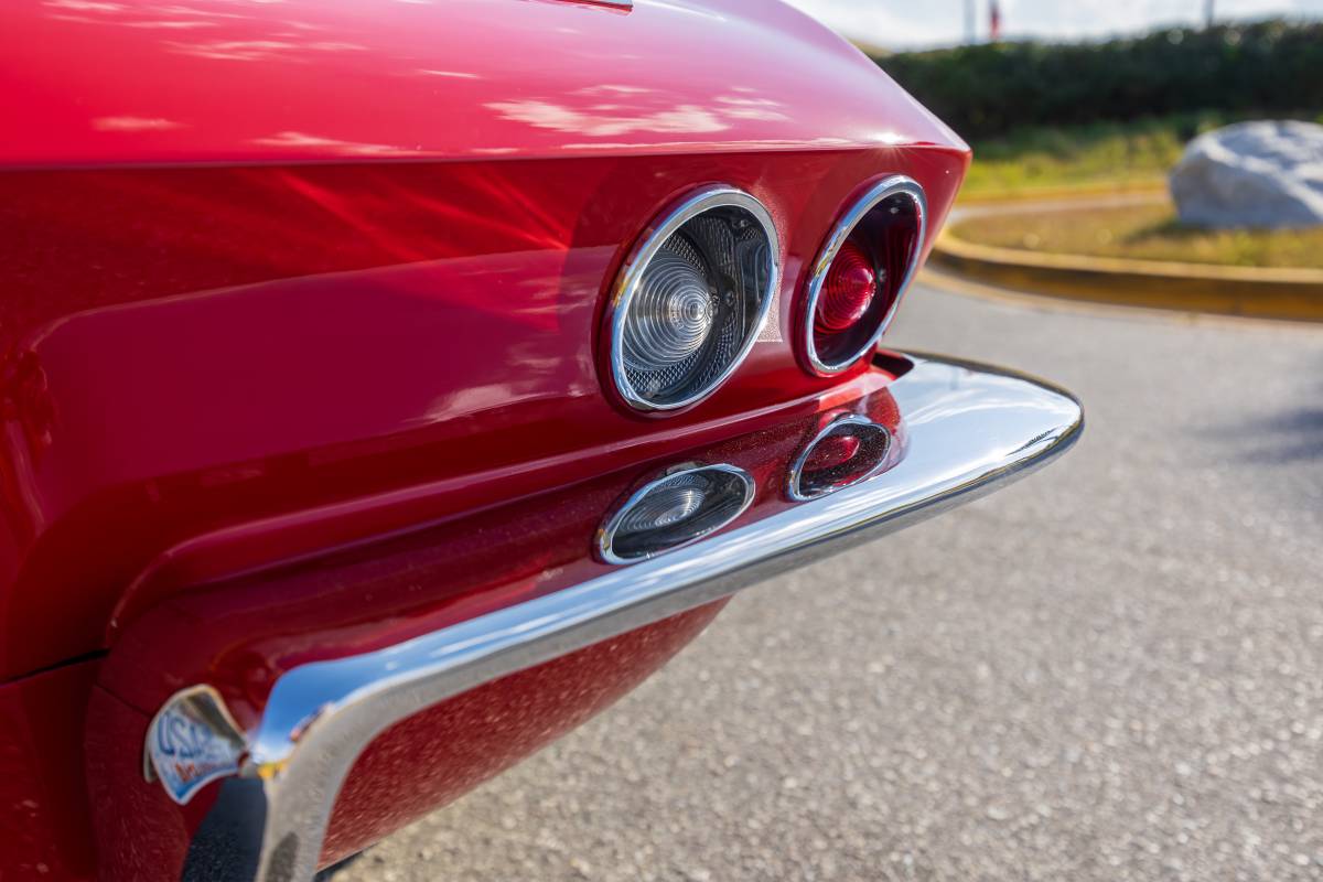 Chevrolet-Corvette-1966-red-21243-21