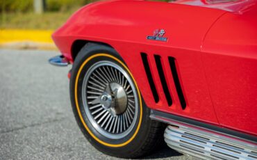 Chevrolet-Corvette-1966-red-21243-23