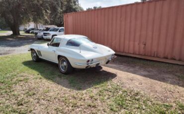 Chevrolet-Corvette-1966-white-88514