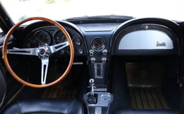 Chevrolet-Corvette-1966-yellow-115427-14