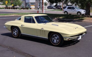 Chevrolet-Corvette-1966-yellow-115427-5