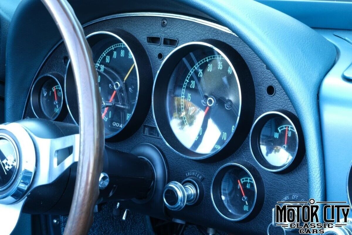 Chevrolet-Corvette-1967-Black-Blue-806-19