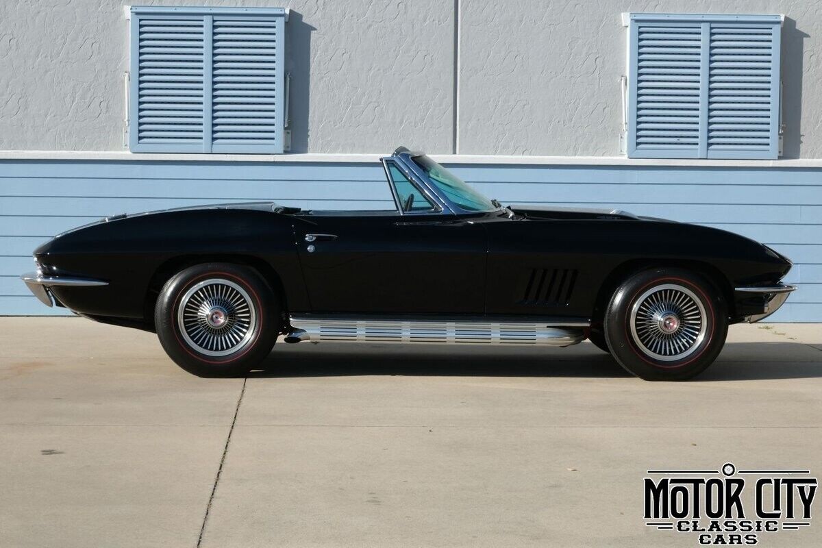 Chevrolet-Corvette-1967-Black-Blue-806-2