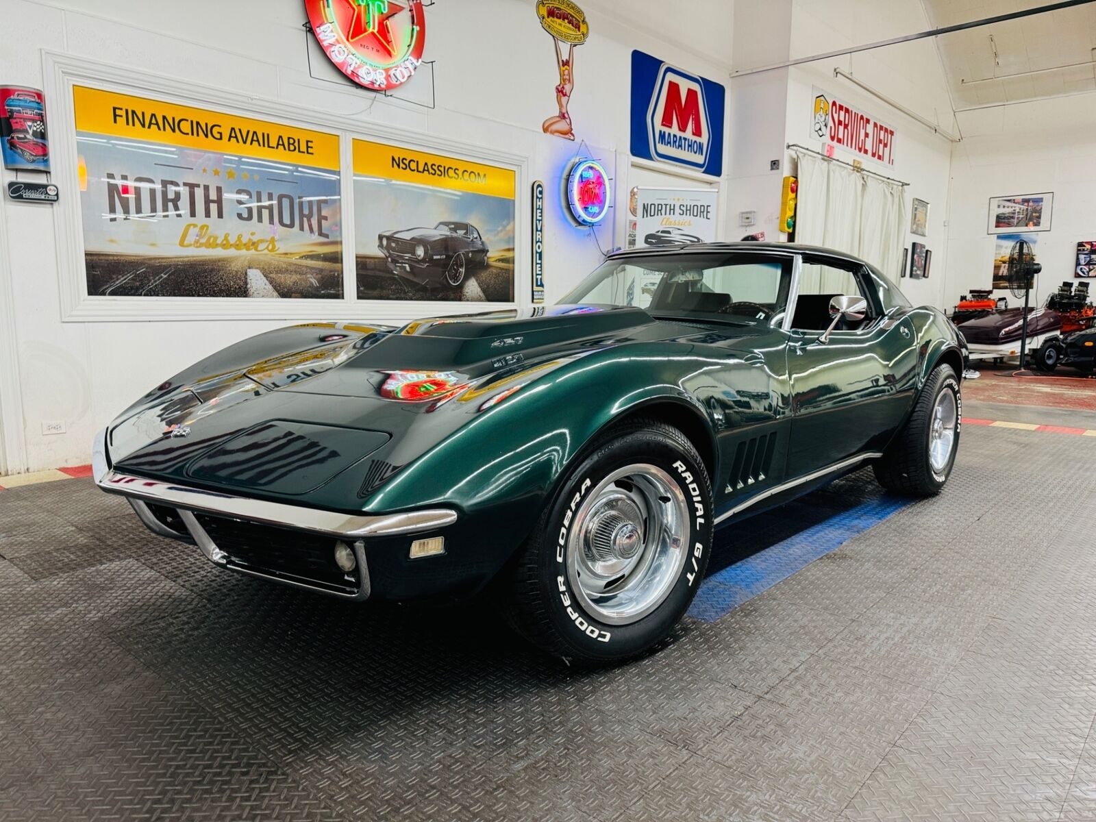 Chevrolet-Corvette-1968-Green-Black-150079-1