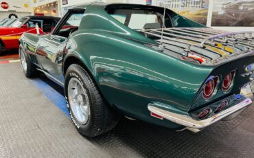 Chevrolet-Corvette-1968-Green-Black-150079-16