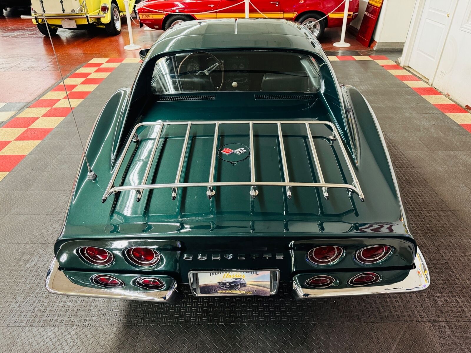 Chevrolet-Corvette-1968-Green-Black-150079-22