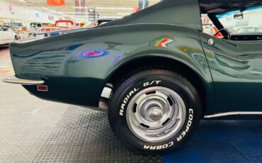 Chevrolet-Corvette-1968-Green-Black-150079-24