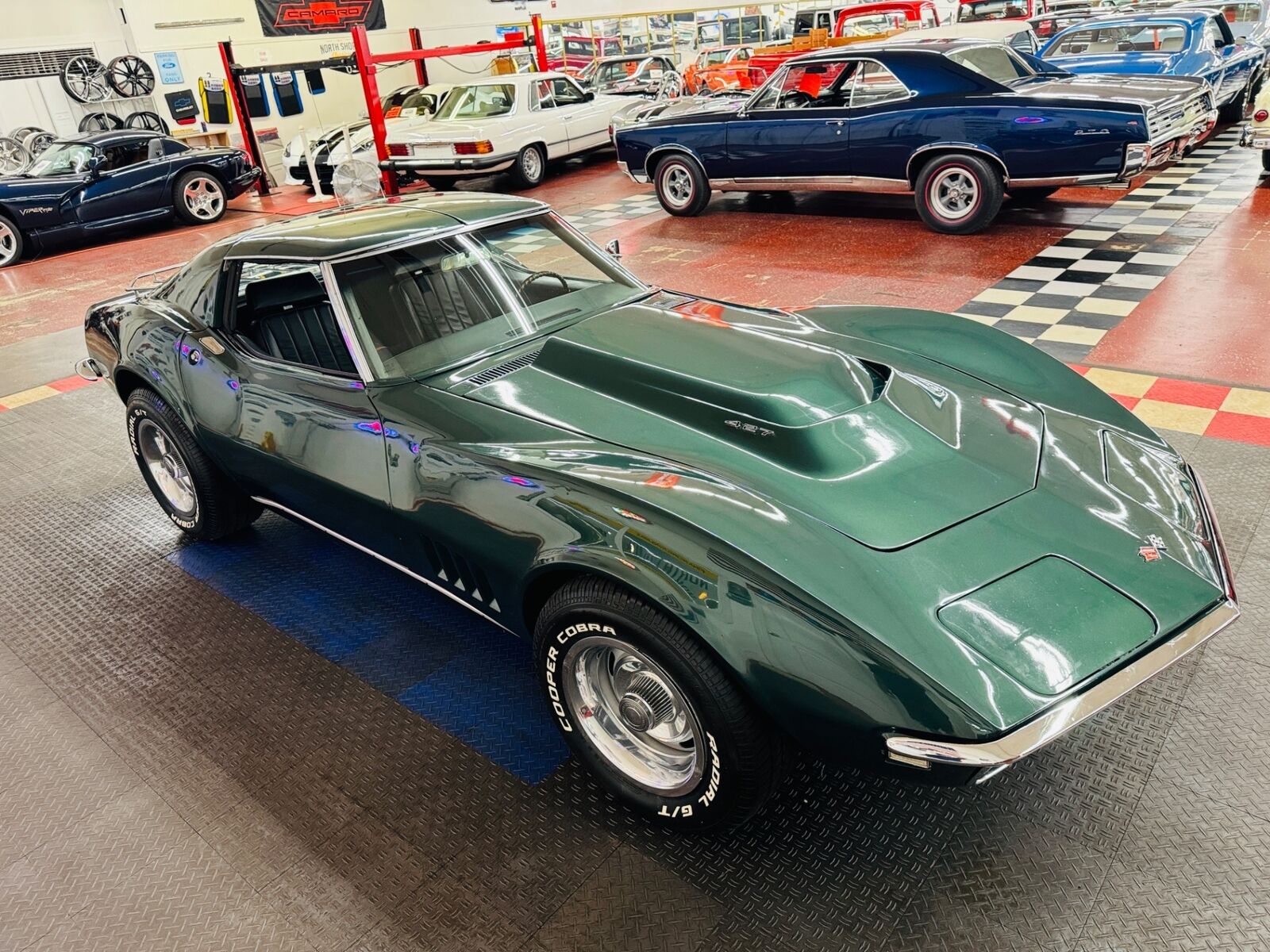 Chevrolet-Corvette-1968-Green-Black-150079-34