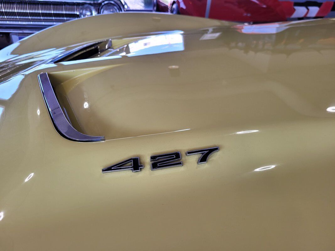 Chevrolet-Corvette-1968-Yellow-0-38