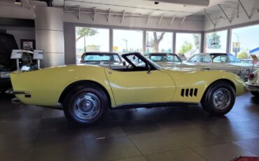 Chevrolet-Corvette-1968-Yellow-0-6