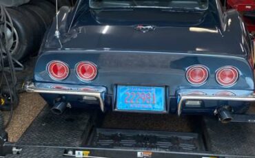 Chevrolet-Corvette-1968-blue-144841-5