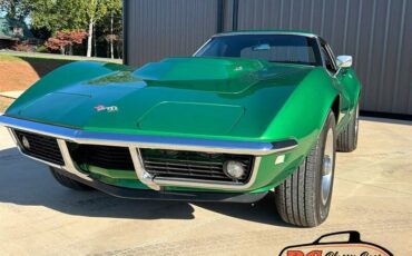 Chevrolet-Corvette-1968-green-160934-11