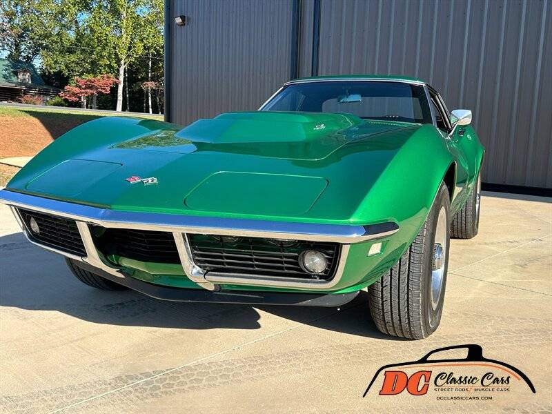 Chevrolet-Corvette-1968-green-160934-11