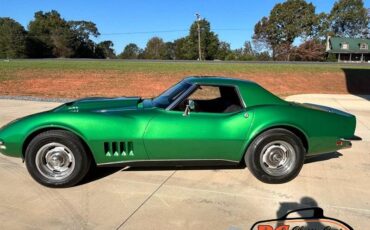 Chevrolet-Corvette-1968-green-160934-13