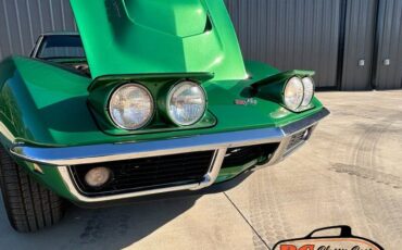 Chevrolet-Corvette-1968-green-160934-23