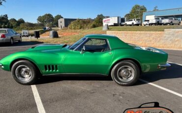 Chevrolet-Corvette-1968-green-160934-3