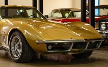 Chevrolet-Corvette-1969-Gold-Tan-56309-10