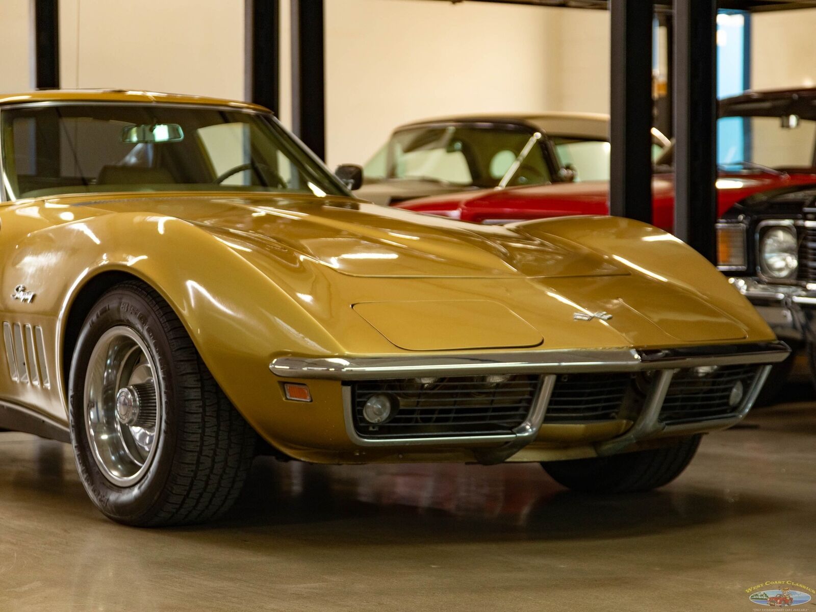 Chevrolet-Corvette-1969-Gold-Tan-56309-10