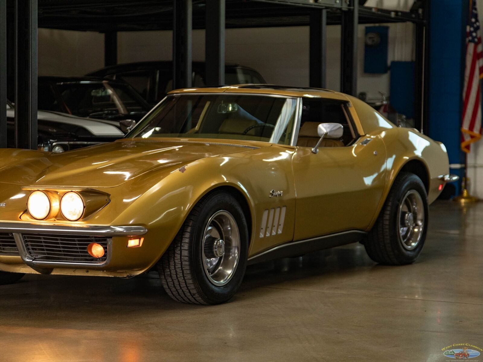 Chevrolet-Corvette-1969-Gold-Tan-56309-13