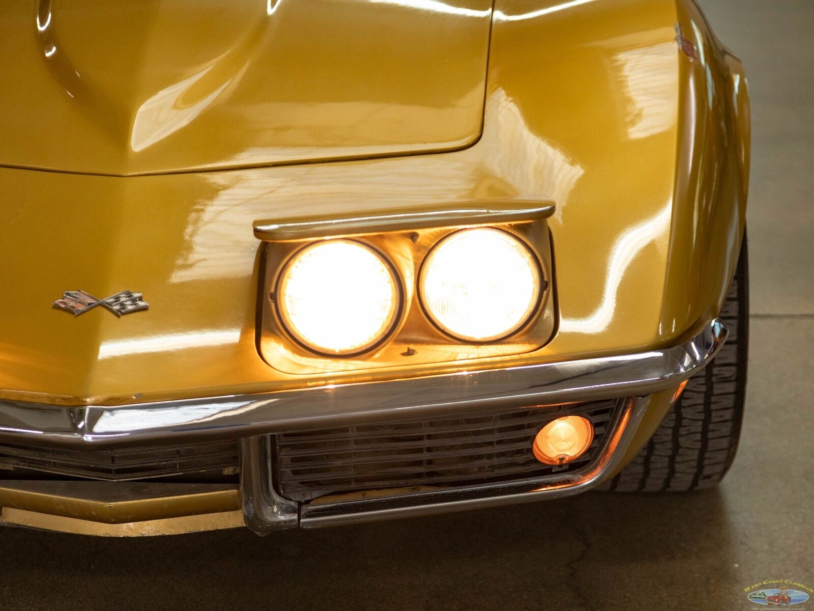 Chevrolet-Corvette-1969-Gold-Tan-56309-17