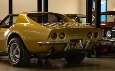 Chevrolet-Corvette-1969-Gold-Tan-56309-25