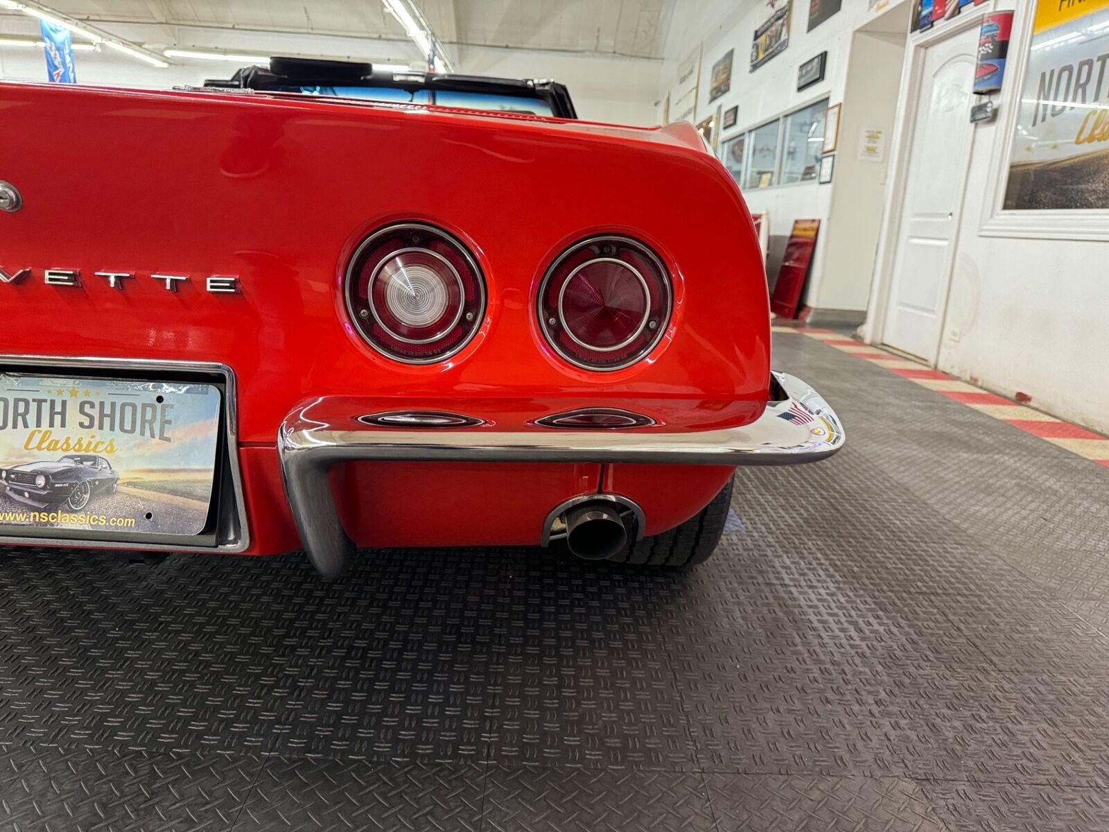 Chevrolet-Corvette-1969-Red-Black-125844-20