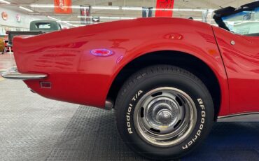 Chevrolet-Corvette-1969-Red-Black-125844-31