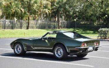 Chevrolet-Corvette-1970-Green-Green-89415-2