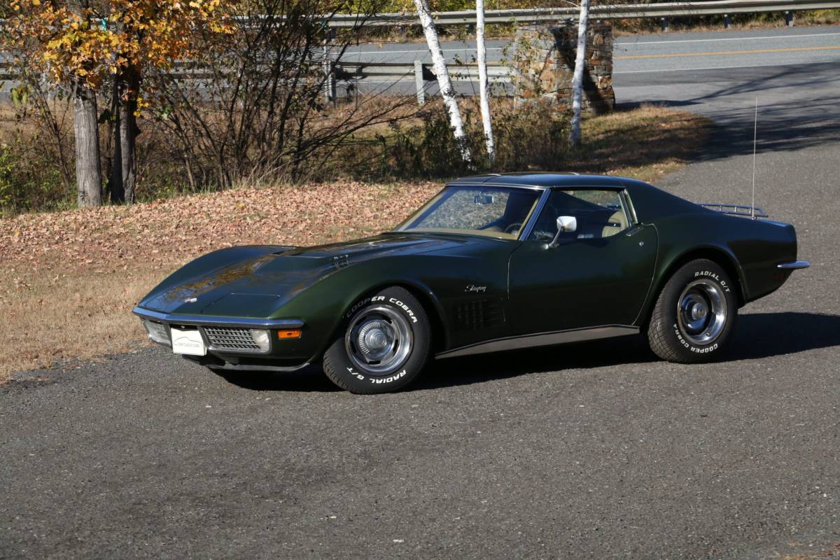 Chevrolet-Corvette-1970-green-113298-1