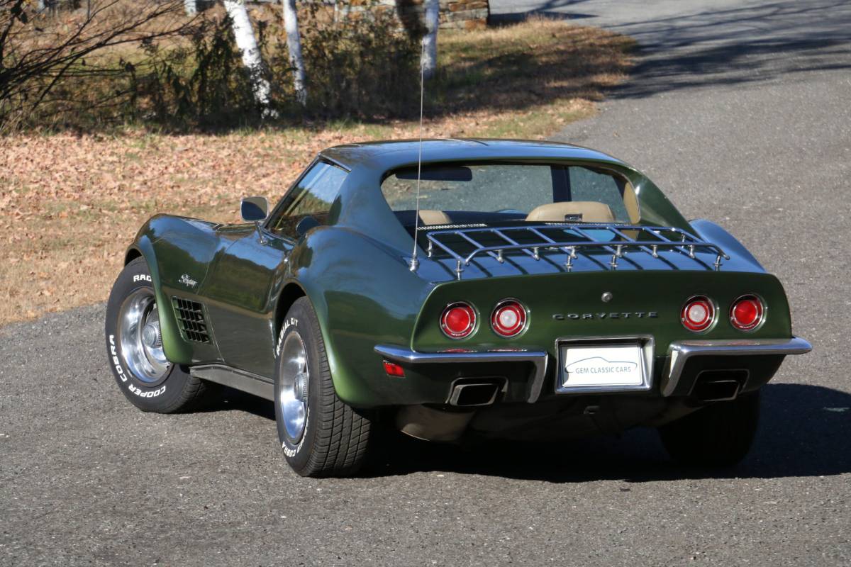 Chevrolet-Corvette-1970-green-113298-4