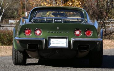 Chevrolet-Corvette-1970-green-113298-5