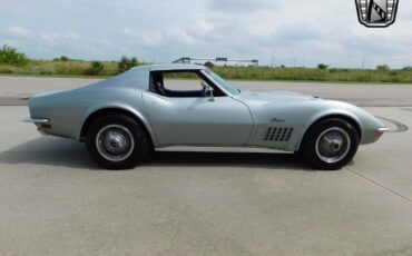 Chevrolet-Corvette-1971-Silver-Blue-85936-3