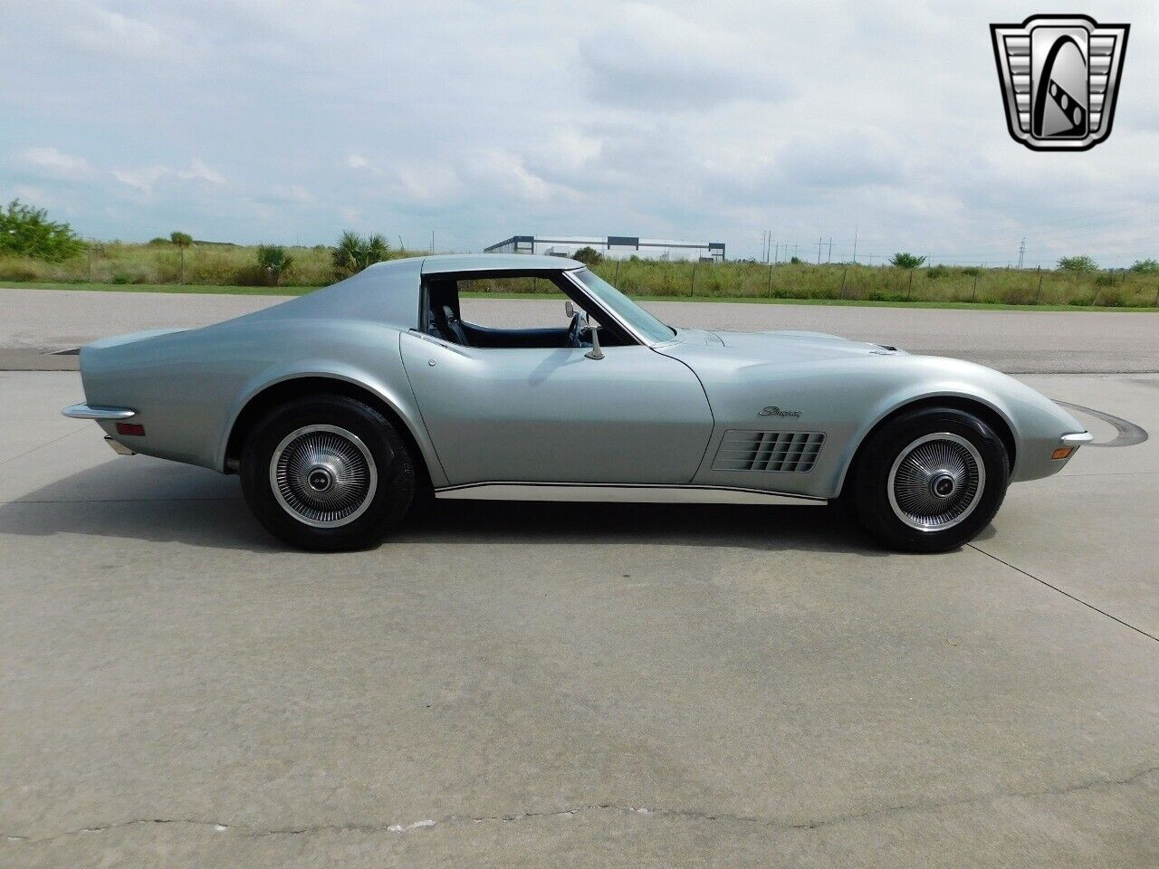 Chevrolet-Corvette-1971-Silver-Blue-85936-3